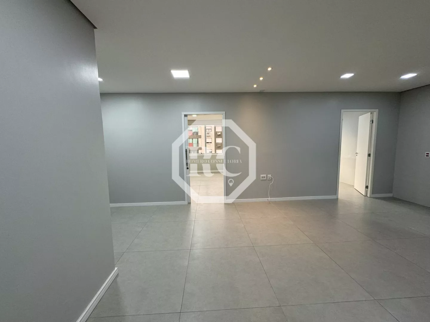 Alugar Sala Comercial / Conjunto